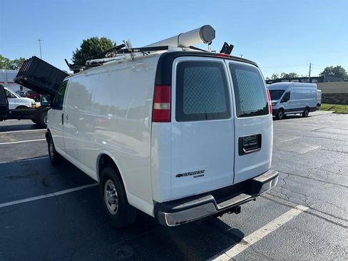 Used 2014 Chevrolet Express 2500 RWD image 7