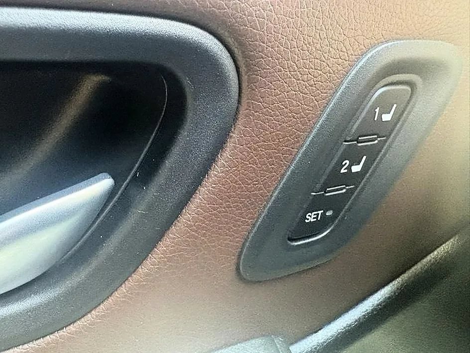 Used 2025 Honda Pilot Elite image 30