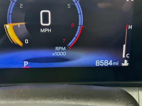 Used 2025 Chevrolet Trax LT w/ Driver Confidence Package FWD image 14