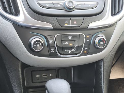 Used 2023 Chevrolet Equinox LT AWD/4WD image 24