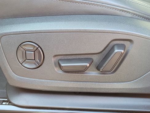 Used 2023 Audi Q3 2.0T Premium w/ 19" Wheel Package image 24