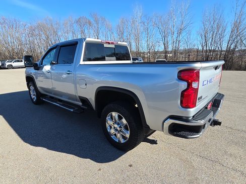 Used 2020 Chevrolet Silverado 2500 LTZ w/ LTZ Plus Package image 6