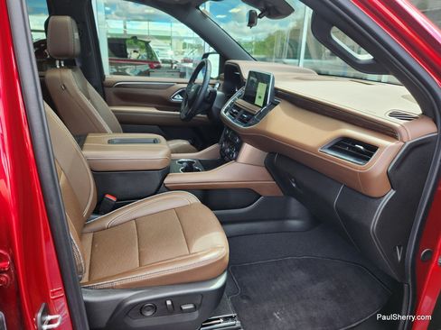 Used 2024 Chevrolet Suburban High Country AWD/4WD image 45