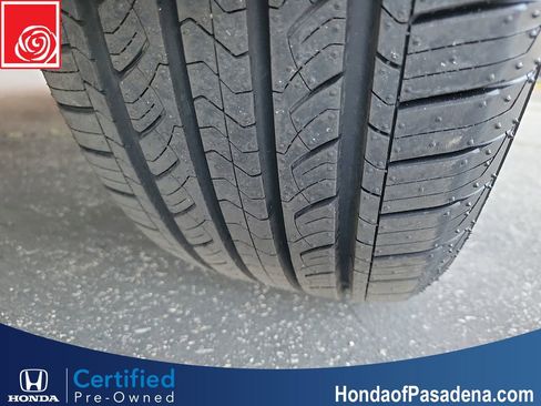 Certified 2024 Honda HR-V LX image 28