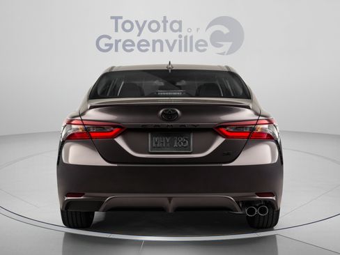 Used 2023 Toyota Camry SE w/ Audio Upgrade Package FWD image 4