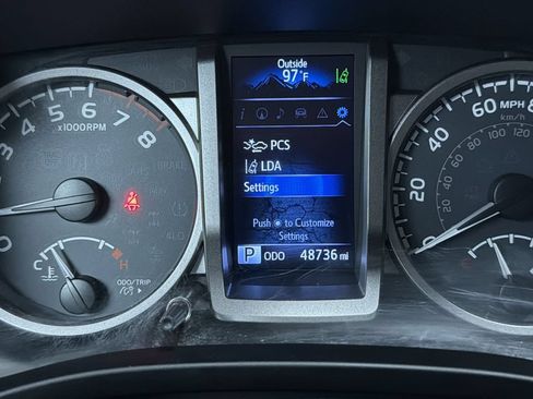 Certified 2019 Toyota Tacoma SR5 AWD/4WD image 10