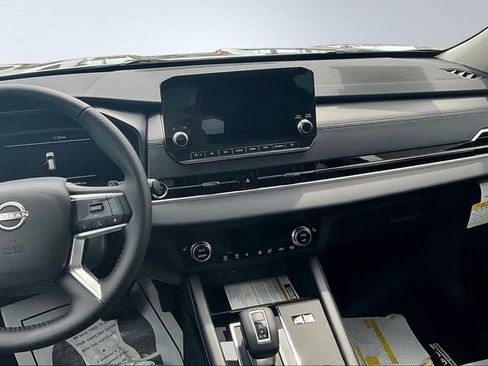 New 2026 Nissan Rogue SL image 6