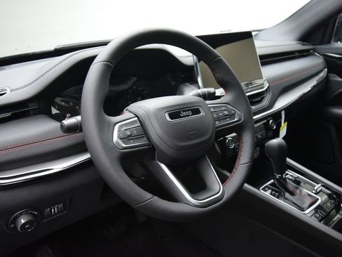 New 2026 Jeep Compass Trailhawk AWD/4WD image 34