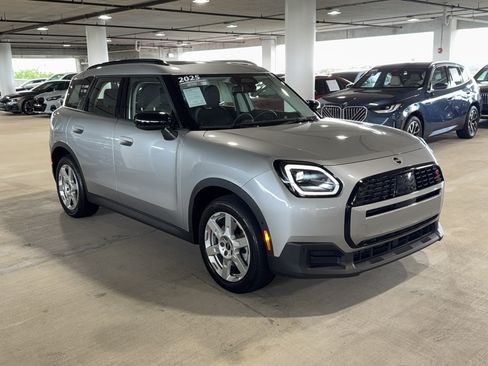 Used 2025 MINI Cooper Countryman S AWD/4WD image 2