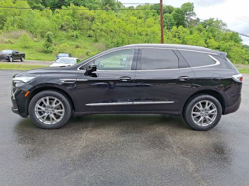 Used 2023 Buick Enclave Premium w/ Experience Buick Package image 4
