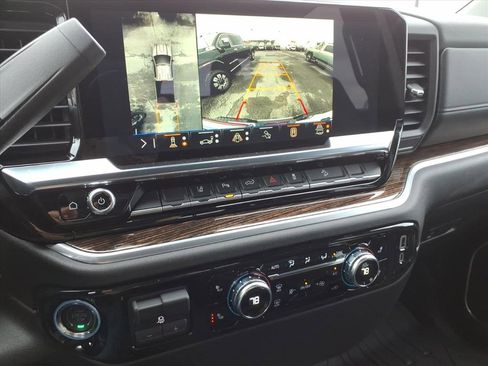 New 2026 GMC Sierra 2500 SLE w/ SLE Value Package; image 21