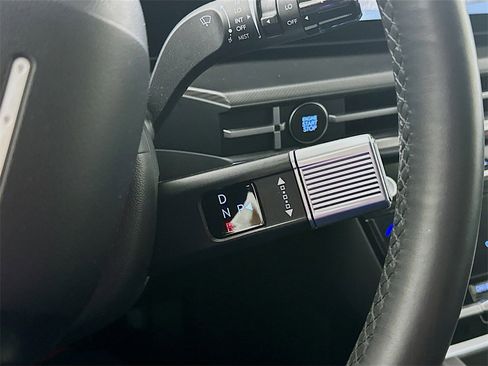 Used 2025 Hyundai Santa Fe XRT image 16