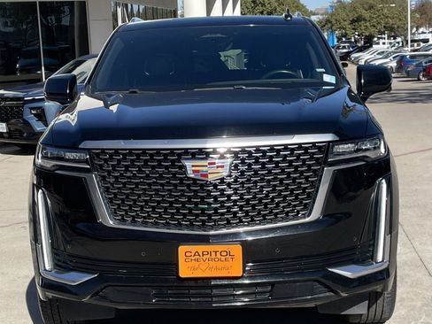 Used 2023 Cadillac Escalade ESV Premium Luxury image 6