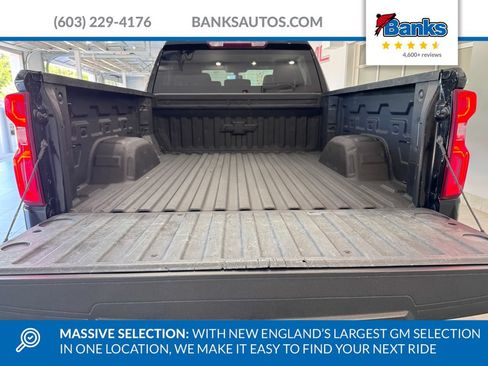 Used 2022 Chevrolet Silverado 1500 Custom Trail Boss w/ LPO, Dark Essentials Package AWD/4WD image 7