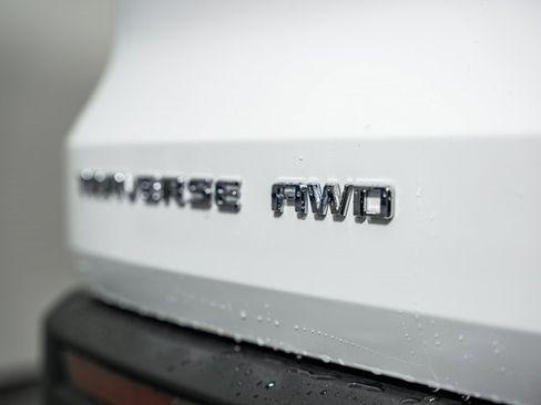 New 2026 Chevrolet Traverse LT w/ Sun and Wheel Package image 9