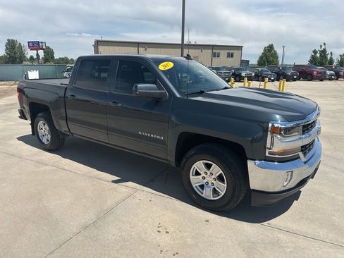 Used 2017 Chevrolet Silverado 1500 LT w/ All Star Edition AWD/4WD image 32