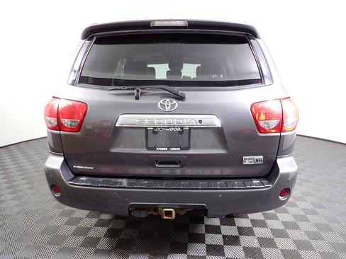 Used 2017 Toyota Sequoia Limited w/ Safety & Convenience Package AWD/4WD image 16