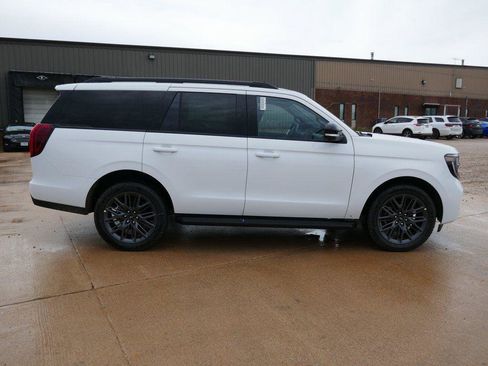 New 2026 Ford Expedition Platinum w/ Stealth Appearance Package image 3