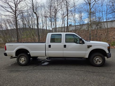 Used 2010 Ford F350 XL AWD/4WD image 4