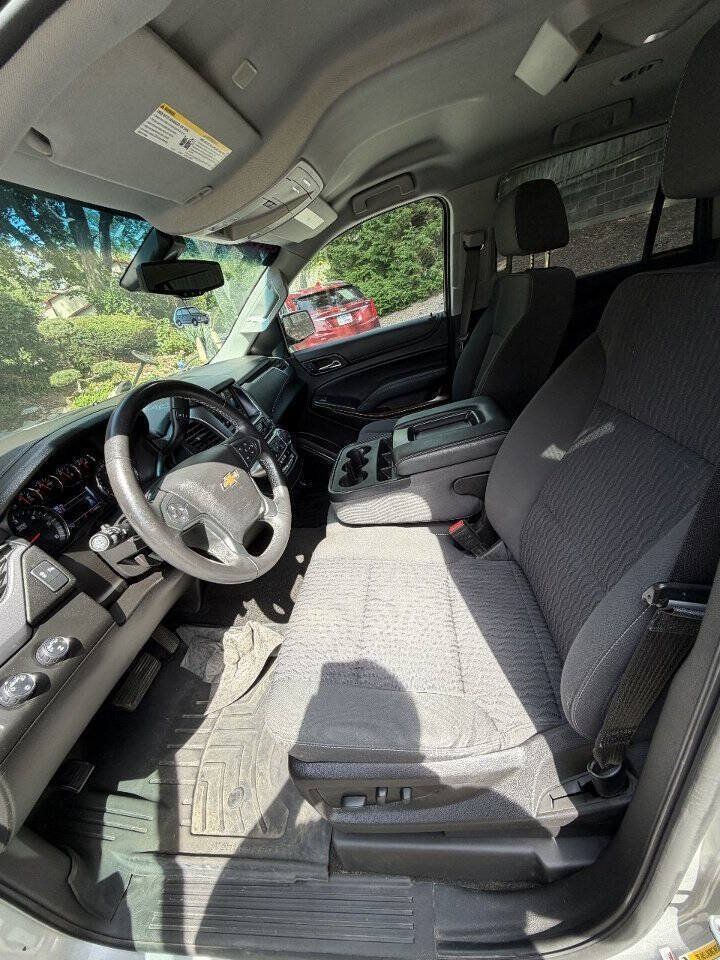 Used 2018 Chevrolet Tahoe LS w/ Skid Plate Package AWD/4WD image 17