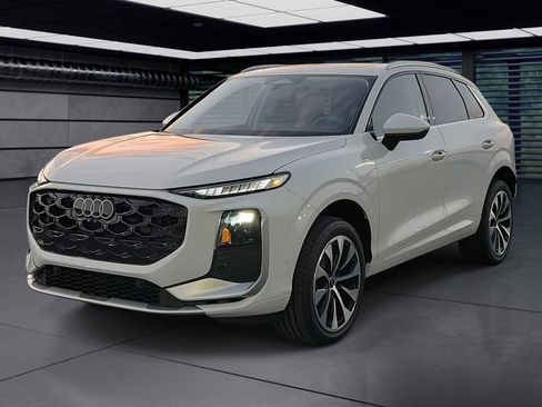 New 2026 Audi Q3 quattro 2.0T image 1