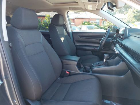 Used 2024 Honda CR-V EX image 10