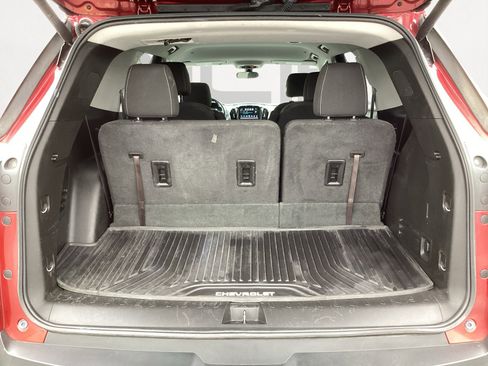 Used 2019 Chevrolet Traverse LT image 16