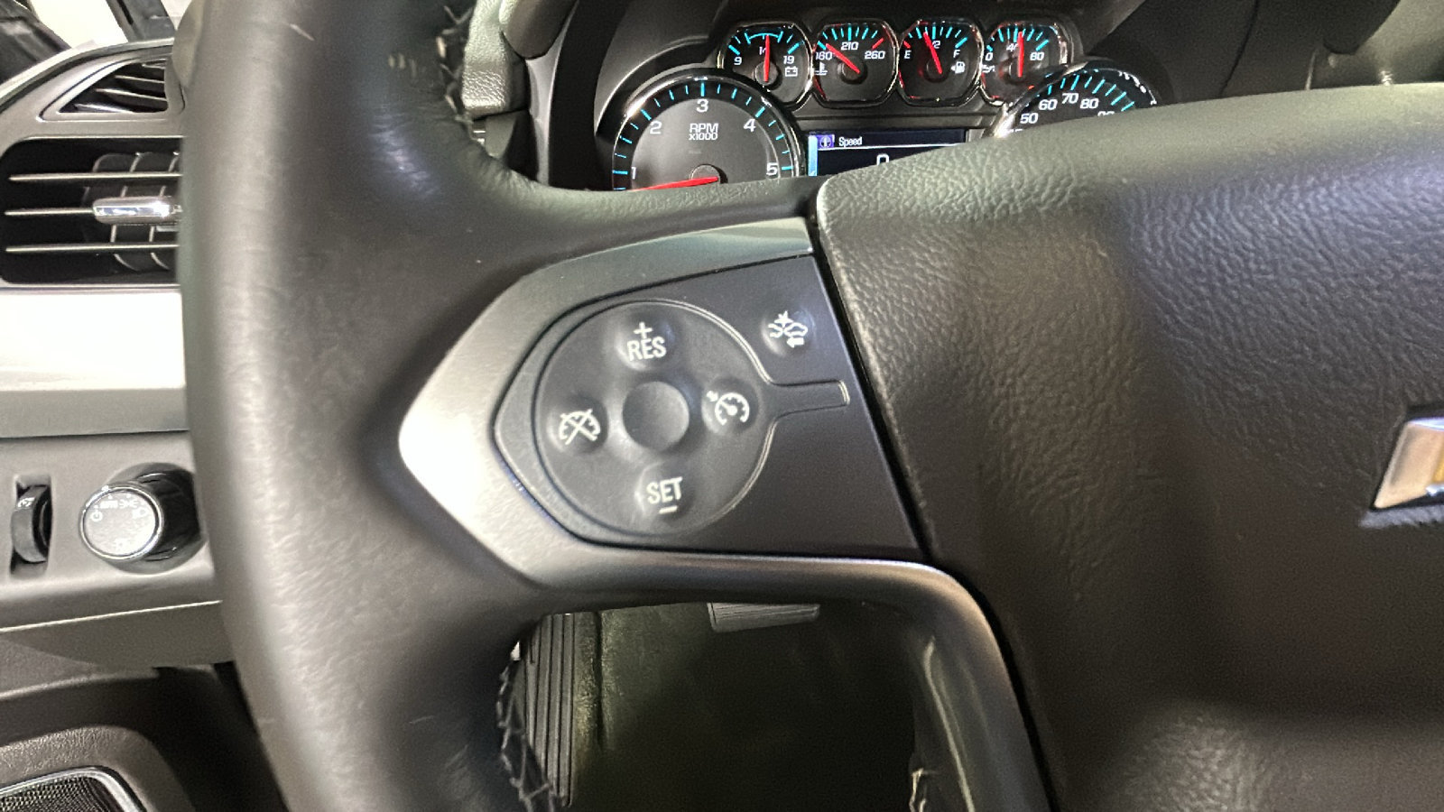 Used 2015 Chevrolet Tahoe LT w/ Max Trailering Package AWD/4WD image 19