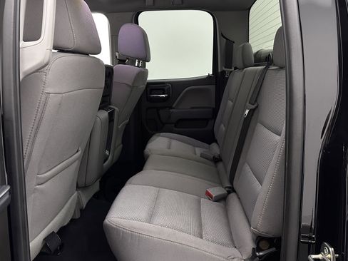 Used 2019 Chevrolet Silverado 1500 Custom w/ Custom Convenience Package RWD image 18