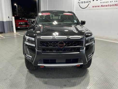 Used 2025 Nissan Frontier PRO-4X image 19