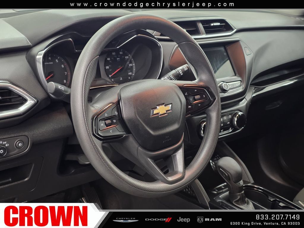Used 2023 Chevrolet TrailBlazer LT FWD image 22
