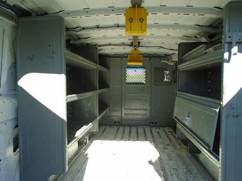 Used 2017 Nissan NV 2500 S image 6