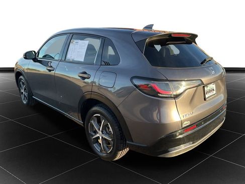 Used 2023 Honda HR-V EX-L image 3