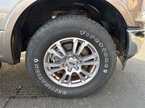 Certified 2018 Ford F150 Lariat w/ Trailer Tow Package image 15