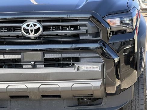 Used 2026 Toyota 4Runner SR5 AWD/4WD image 7