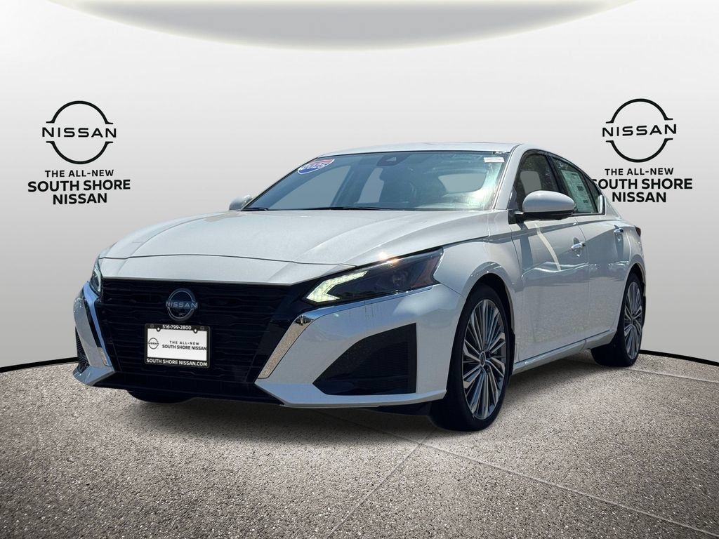 Certified 2025 Nissan Altima 2.5 SL FWD image 4