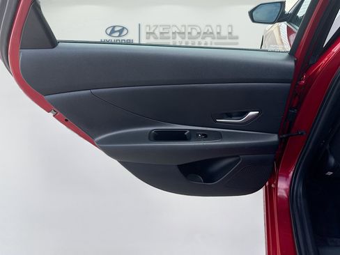 Used 2024 Hyundai Elantra SEL image 23