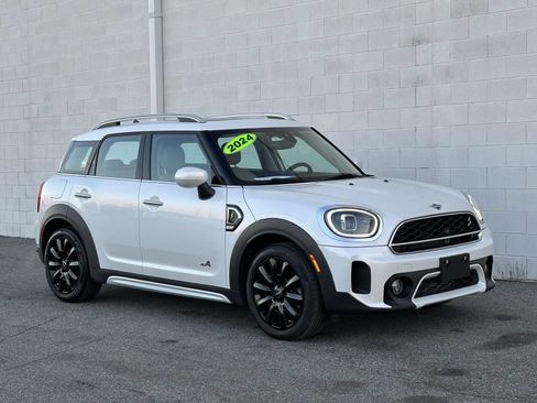 Used 2024 MINI Cooper Countryman S w/ Signature Upholstery Package image 7