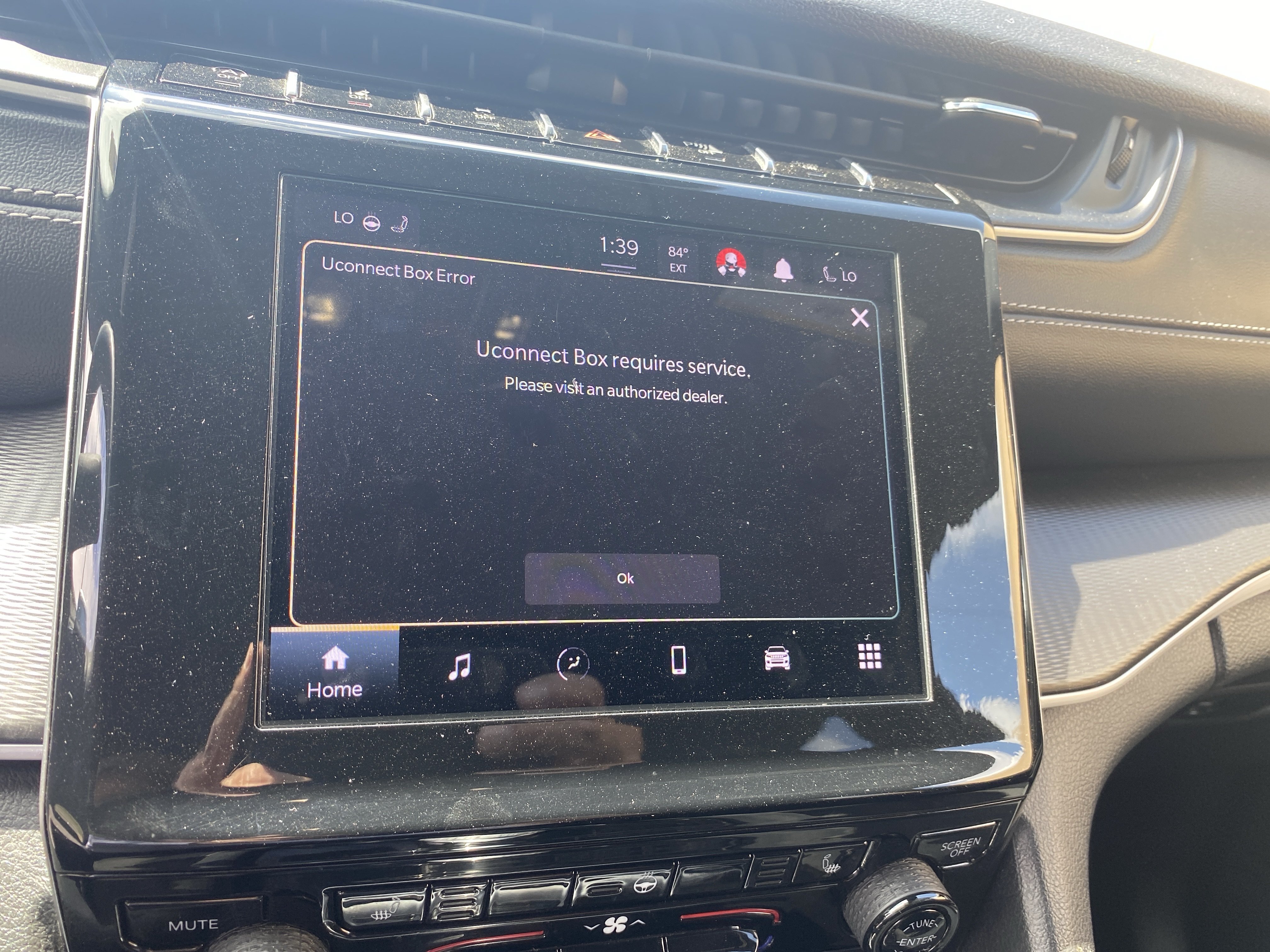 Used 2023 Jeep Grand Cherokee L Laredo AWD/4WD image 14