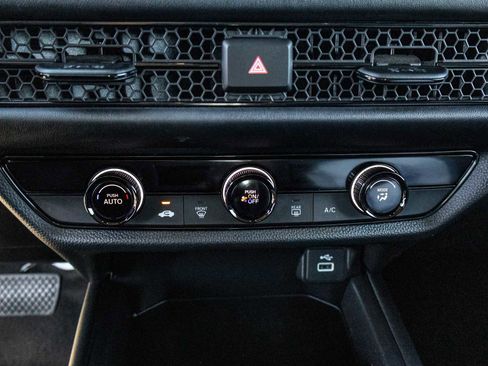 Used 2024 Honda HR-V LX image 24