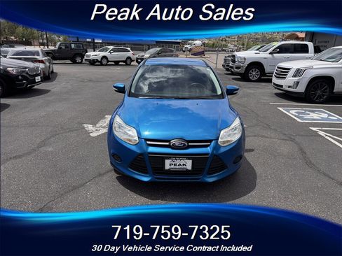 Used 2014 Ford Focus SE FWD image 2