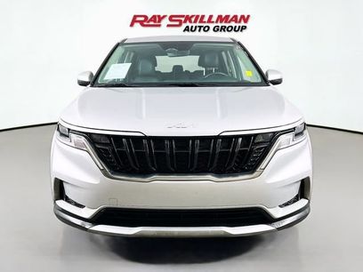 Used 2023 Kia Carnival LX