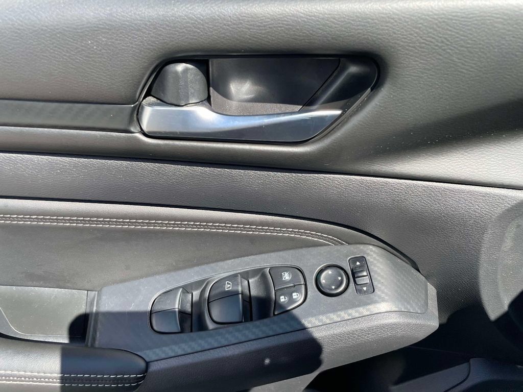Used 2020 Nissan Altima 2.5 S FWD image 19