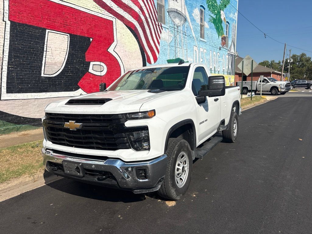 Used 2025 Chevrolet Silverado 3500 W/T AWD/4WD image 2