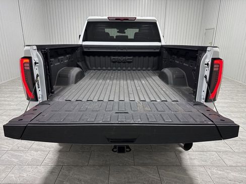 Used 2025 GMC Sierra 2500 AT4 image 27