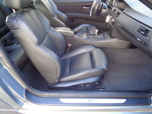 Used 2011 BMW M3 2dr Cpe image 24