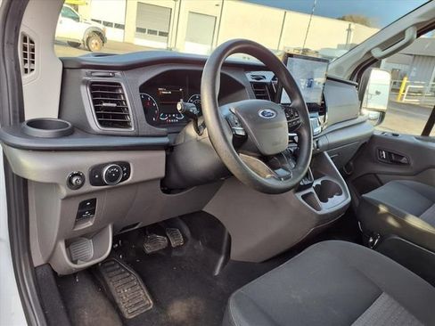 Used 2023 Ford Transit 350 XLT RWD image 18