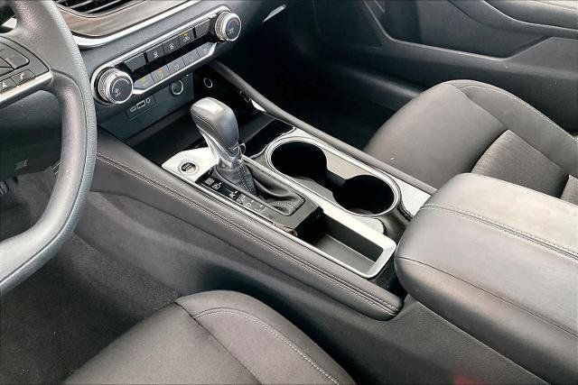 Certified 2023 Nissan Altima 2.5 SV FWD image 16