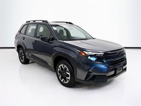 Used 2025 Subaru Forester image 3