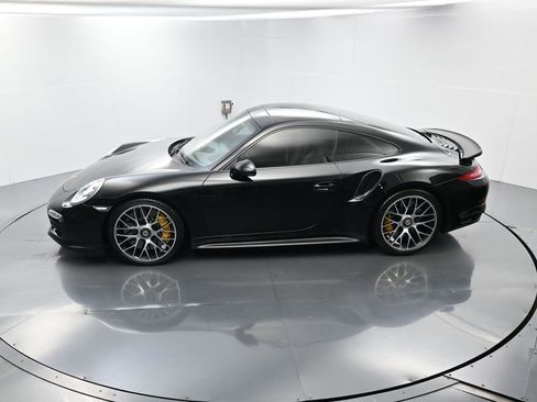 Used 2014 Porsche 911 Turbo S image 33